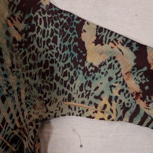 Cubism Abstract Animal Print Top Womens Medium Multicolor Perforations Shirt - Picture 11 of 14